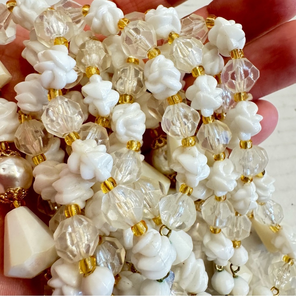 Vintage West Germany Multifaceted Four Strand Lucite Beads Faux Pearl Necklace - Picture 16 of 16